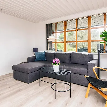 7 Person In Ulfborg-by Traum
