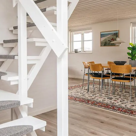 7 Person In Ulfborg-by Traum *